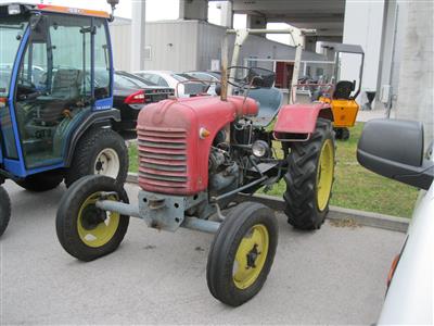 Traktor "Steyr T84", - Motorová vozidla a technika