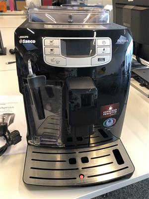 Kaffeevollautomat "Saeco Intelia HD8752", - Macchine e apparecchi tecnici