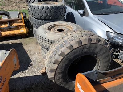 6 Unimog-Reifen mit Felgen, - Fahrzeuge und Technik Land NÖ