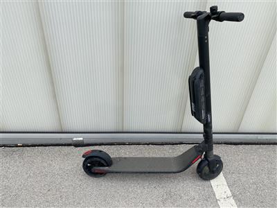 E-Scooter "Ninebot SNSC1.0", - Fahrzeuge und Technik