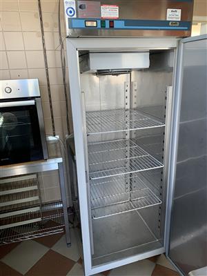 Gastro Kühlschrank Krefft, - Fahrzeuge und Technik 04.08.2021