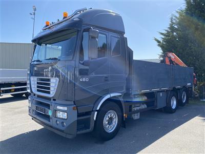 LKW "Iveco Stralis 260 S48Y/FS Pritsche Automatik (Euro 3)" mit Heckladekran "Palfinger PK 15002", - Fahrzeuge und Technik