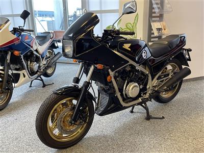 Motorrad "Honda RC15", - Fahrzeuge und Technik