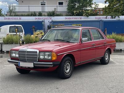 PKW "Mercedes-Benz 250" - Cars and vehicles