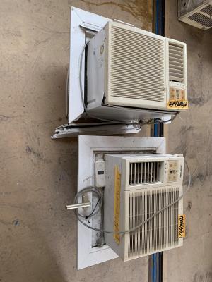 2 Klimageräte für Container mit 1 Fensterrahmen, - Macchine e apparecchi tecnici