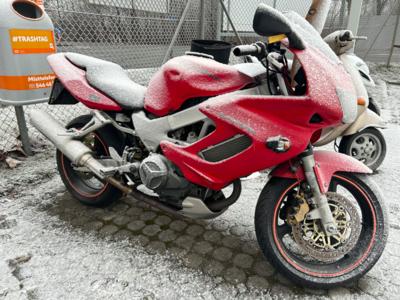 Motorrad "Honda VTR 1000F Firestorm", - Fahrzeuge und Technik