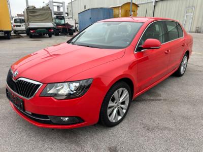 PKW "Skoda Superb 2.0 TDi 4 x 4 Elegance Green Tec DSG", - Fahrzeuge und Technik