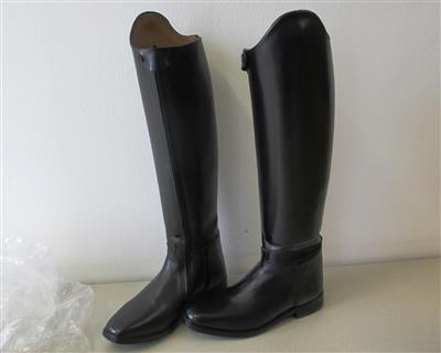 Paar Reitstiefel, - Postal Service - Special auction