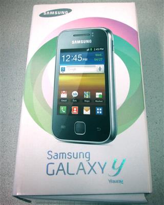 Smartphone "Samsung Galaxy young GT-S5360", - Postfundstücke