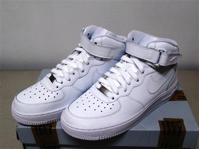 Paar Schuhe "Nike Air", - Postal Service - Special auction