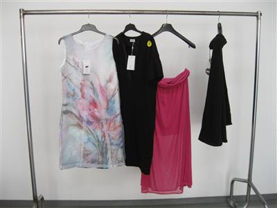Konvolut Damenbekleidung 4 Stück, - Special auction