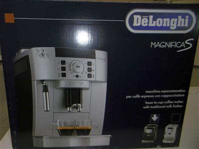 Kaffeevollautomat "DeLonghi Mgnifica S, Ecam 22.110. B", - Postfundstücke
