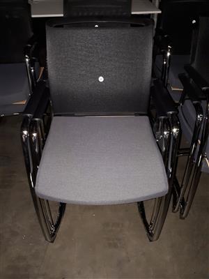 2 Sessel, - EVN-Büromöbel