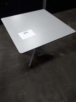 Bene rollbarer Tisch, - EVN-Büromöbel