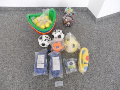2 Kinder-Sicherheitsleinen, 4 Sitzkreisel und diverse Bälle, - Toys & Books