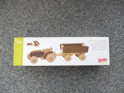 Holzspielzeug Traktor mit Anhänger "Goki", - Toys & Books