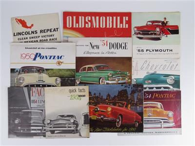 Konvolut Verkaufsprospekte - Klassische Fahrzeuge und Automobilia