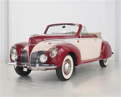 1939 Lincoln Zephyr Convertible Coupe - Historická motorová vozidla
