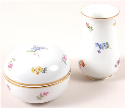 Deckeldose/Vase - Online Auktion Kunst, Antiquitäten und Schmuck