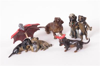 4 Hundefiguren - Online Auktion Kunst, Antiquitäten und Schmuck