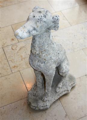 Gartenfigur "Sitzender Hund" - Online Auktion Kunst, Antiquitäten und Schmuck