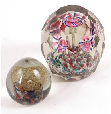 2 Briefbeschwerer (paperweight) - Kunst bis 500€