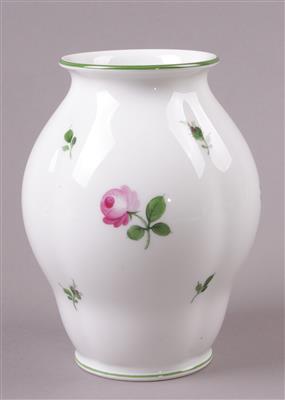 Vase - Jewellery, Works of Art and art