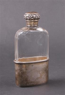 Spirituosenflasche aus farblosem Glas - Jewellery, Works of Art and art