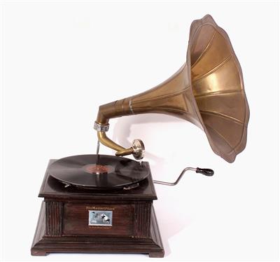 Trichtergramophon "HIS MASTERS VOICE" - Gioielli, arte e antiquariato