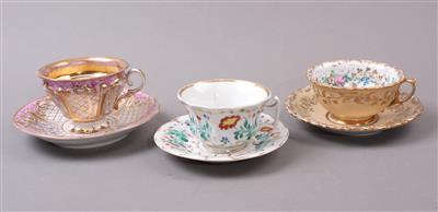 3 Teetassen mit Untersatz 1. Drittel 19. Jhdt. - Schmuck, Kunst & Antiquitäten