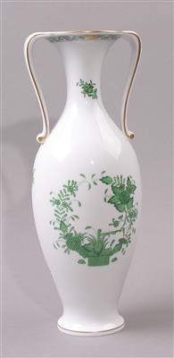 Amphoren-Vasen, ungarisches Porzellan, Marke Herend, - Schmuck, Kunst & Antiquitäten