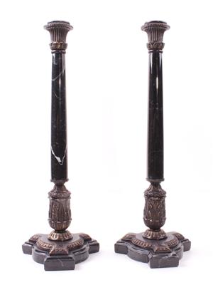 Paar Kerzenständer in klassizistischem Stil - Jewellery, Works of Art and Art