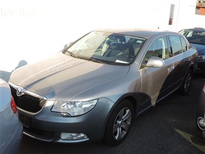 PKW Skoda Superb 4 x 4 Limousine - Cars and vehicles