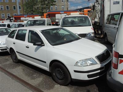 KKW Skoda Octavia-Kombi, weiß - Cars and vehicles