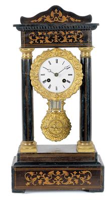 Französische Kommodenuhr um 1840/50 - Art and Antiques, Jewellery