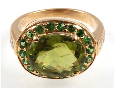 Peridotring 5,67 ct - Antiques, art and jewellery