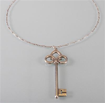 Tiffany & Co Schlüsselanhänger an Fassonhalskette - Antiques, art and jewellery