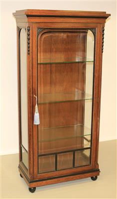 Vitrine um 1920 - Kunst, Antiquitäten und Schmuck