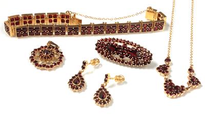 Granat-Schmuckgarnitur - Antiques, art and jewellery
