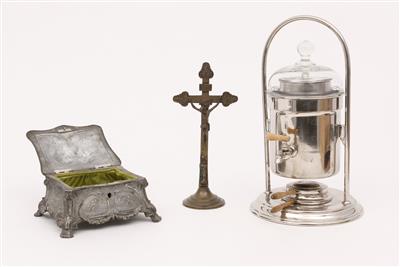 Teekocher, 1 Zinndeckeldose, 1 Tischkreuz - Umění, starožitnosti, šperky