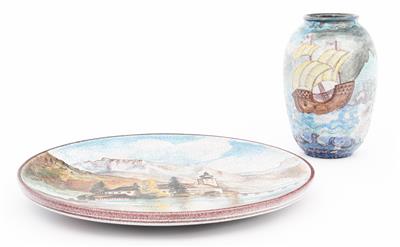 1 Wandzierteller "Schloss Ort", 1 Vase - Kunst, Antiquitäten und Schmuck online auction