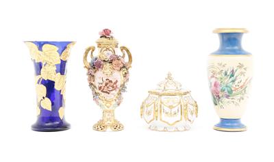 3 Vasen, 1 Deckeldose - Antiques, art and jewellery