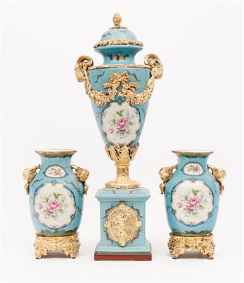 Paar Vasen, 1 Deckelpokal - Kunst, Antiquitäten und Schmuck