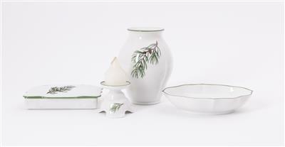 1 Vase, 1 Deckeldose, 1 Schale, 1 Kerzenleuchter, einflammig - Antiques and art