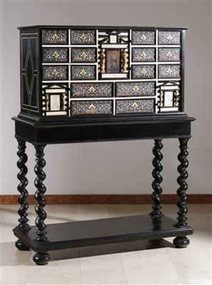 Kabinettschrank im Renaissancestil, 2. Hälfte 19. Jahrhundert - Kunst und Antiquitäten