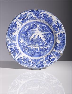 Blau-weißer Teller im Kraak Stil, Frankfurt, frühes 18. Jahrhundert - Antiques and art