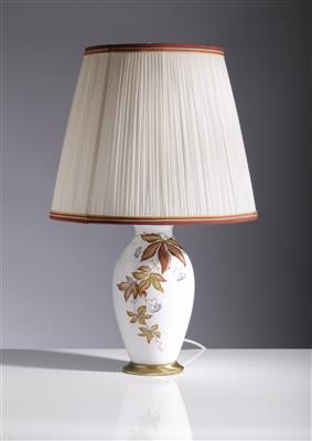Tischlampe mit Herbstlaub, Porzellanmanufaktur Augarten, Wien, 20. Jahrhundert - Antiques and art