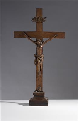 Tischstand-Kruzifix, 18. Jahrhundert - Möbel & Antiquitäten