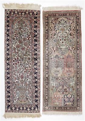 Paar Kaschmir Seidenteppiche, ca. 128 x 45 cm  &  124 x 48 cm, Indien, Ende 20. Jahrhundert - Umění a starožitnosti