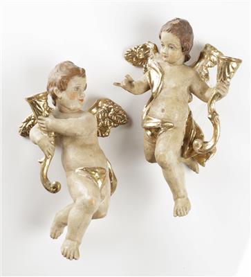 Paar fliegende Engel mit Füllhörnern im Barockstil, 20. Jahrhundert - Arte e antiquariato